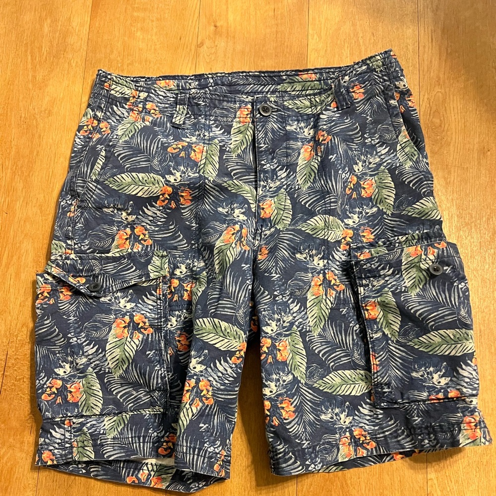 Men cargo shorts